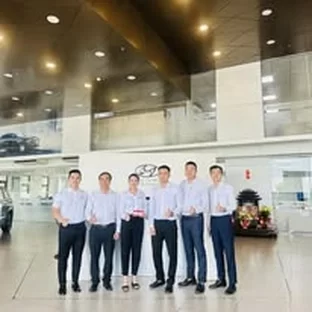 Hình ảnh hoạt động tư vấn xe tại Quảng Ninh